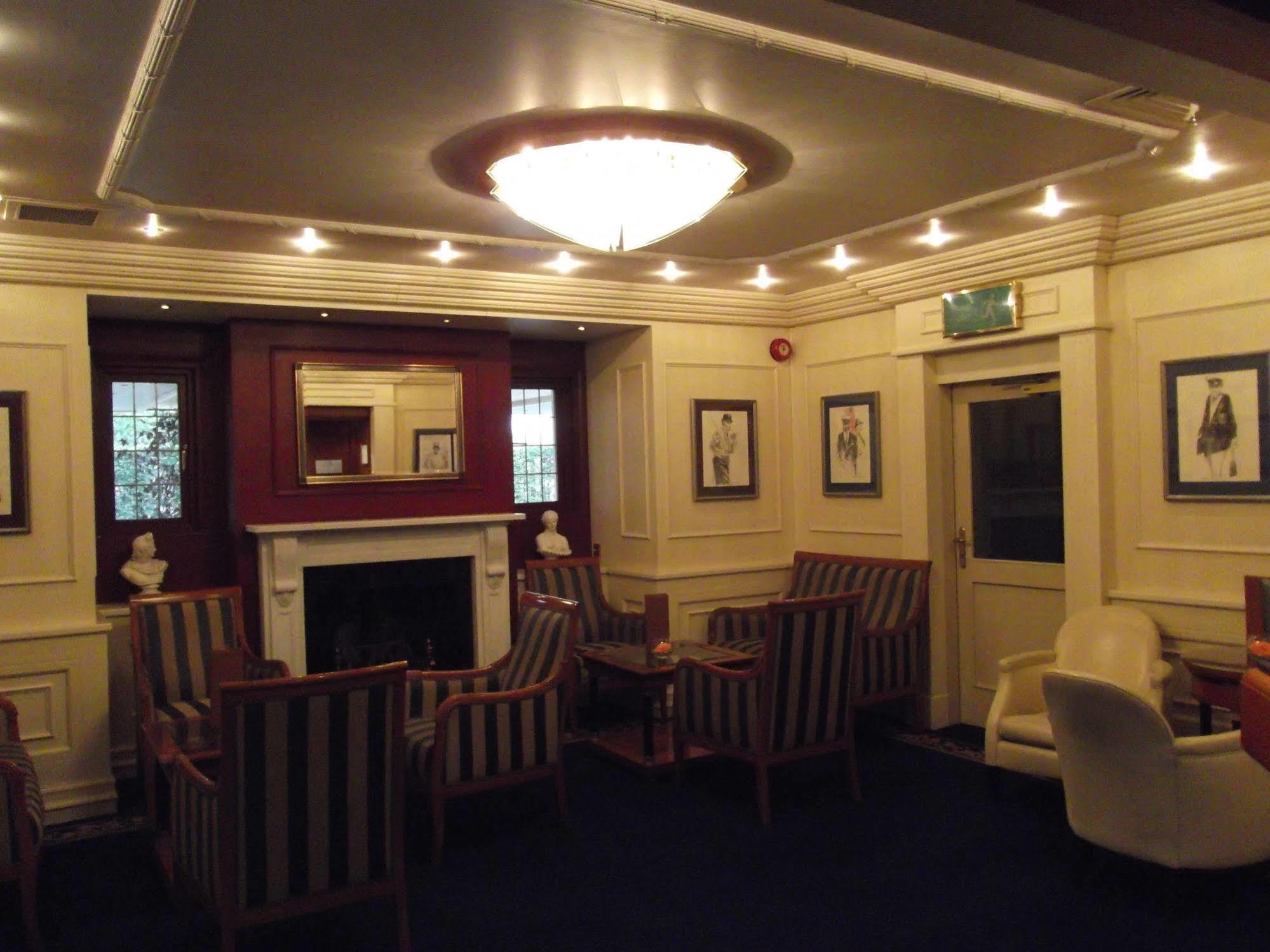 מיידנהד Fredrick'S Hotel Restaurant Spa מראה חיצוני תמונה