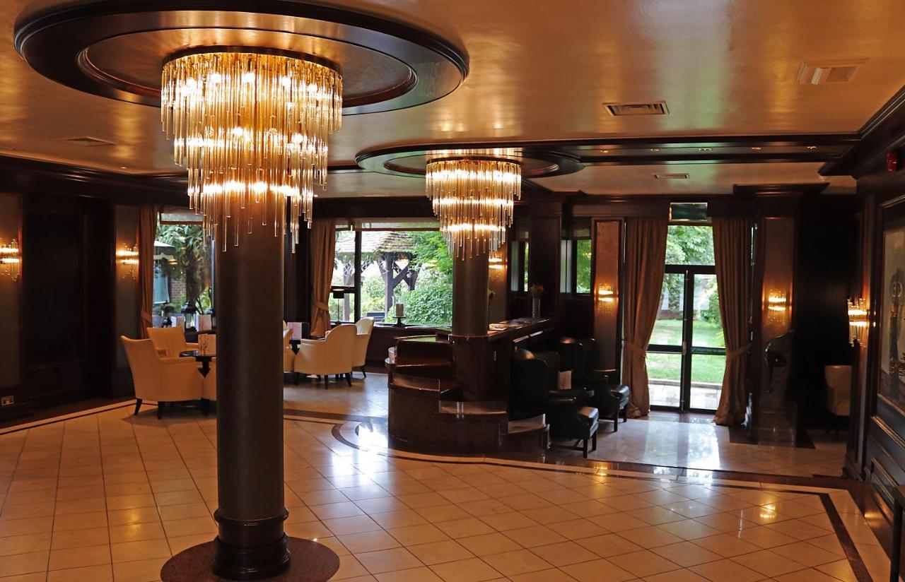 מיידנהד Fredrick'S Hotel Restaurant Spa מראה חיצוני תמונה